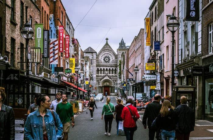 Découvrez les Merveilles Cachées et Attractions Emblématiques de Dublin
