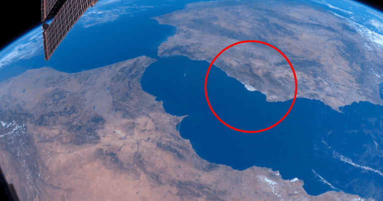 L&rsquo;Unique Mégastructure Humaine Observable Depuis l&rsquo;Espace : Ni la Grande Muraille de Chine, Ni les Pyramides d&rsquo;Égypte