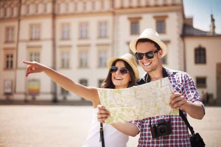 Comment dénicher un guide touristique d’exception pour votre séjour en France ?